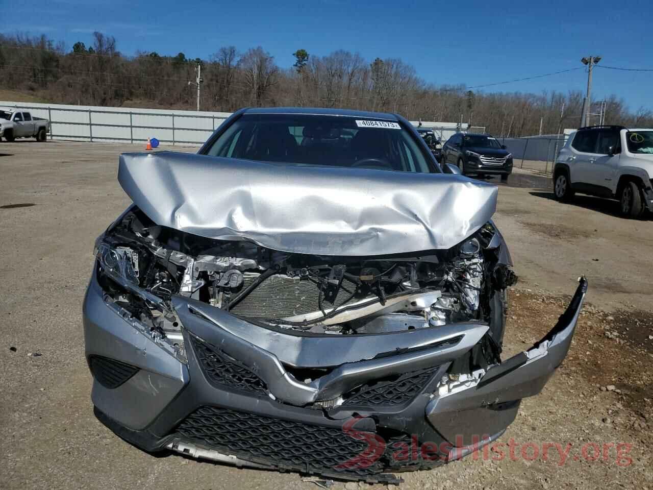 4T1B11HK0KU735084 2019 TOYOTA CAMRY