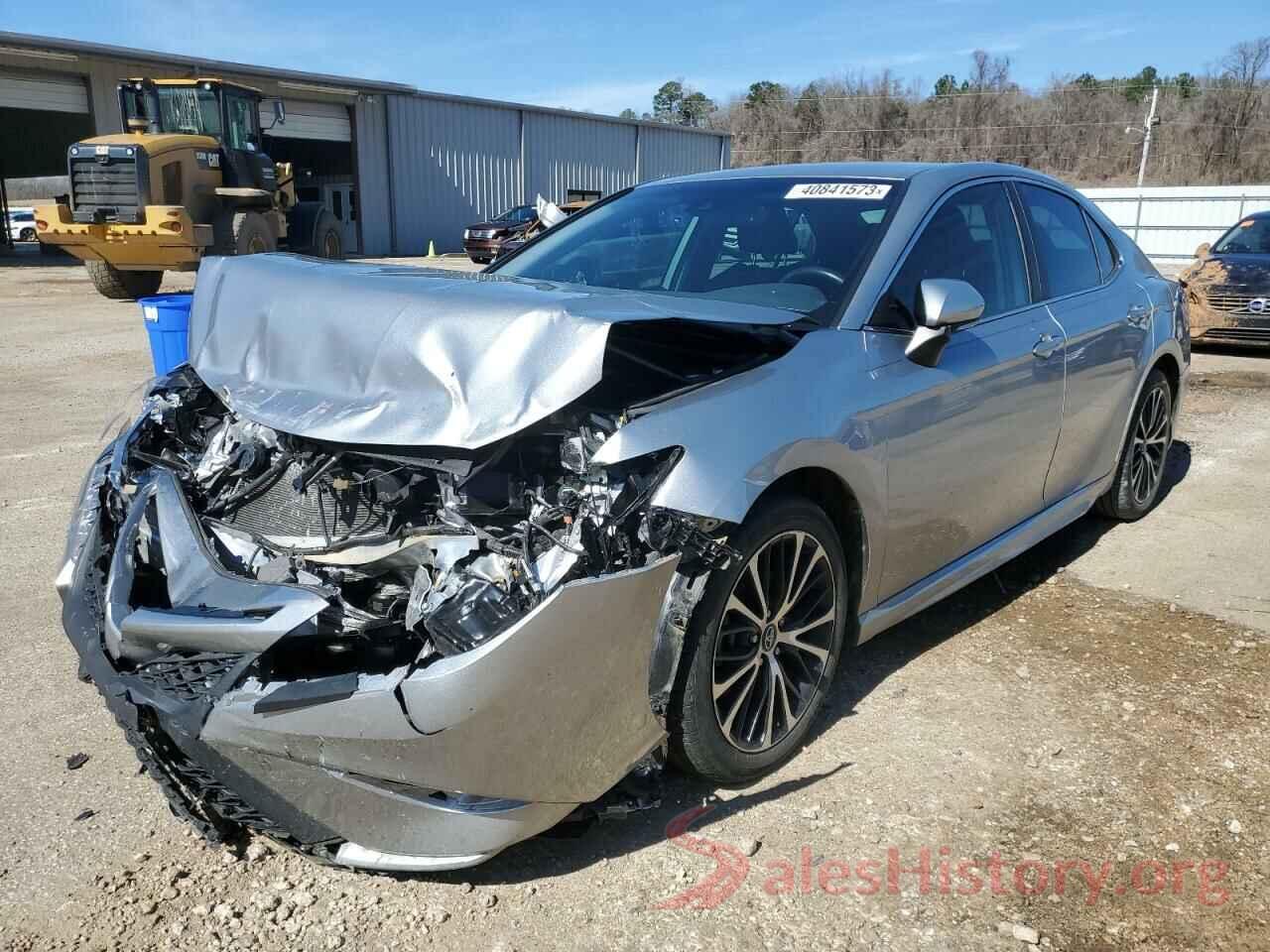 4T1B11HK0KU735084 2019 TOYOTA CAMRY