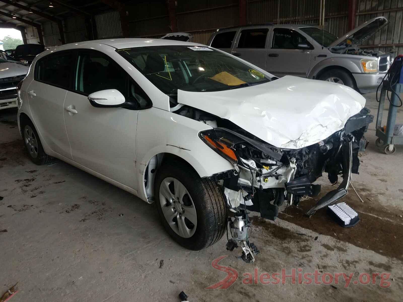 KNAFK5A86H5668855 2017 KIA FORTE