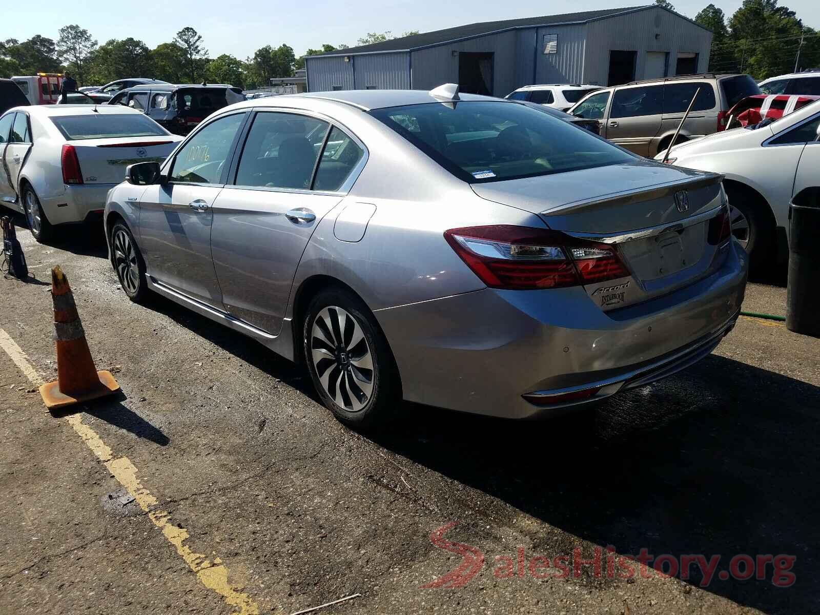 JHMCR6F72HC004845 2017 HONDA ACCORD