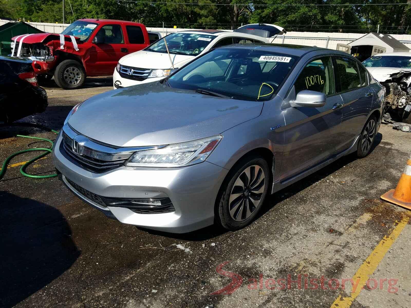 JHMCR6F72HC004845 2017 HONDA ACCORD