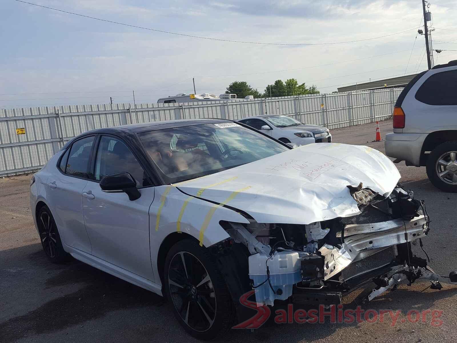 4T1B61HKXKU201673 2019 TOYOTA CAMRY