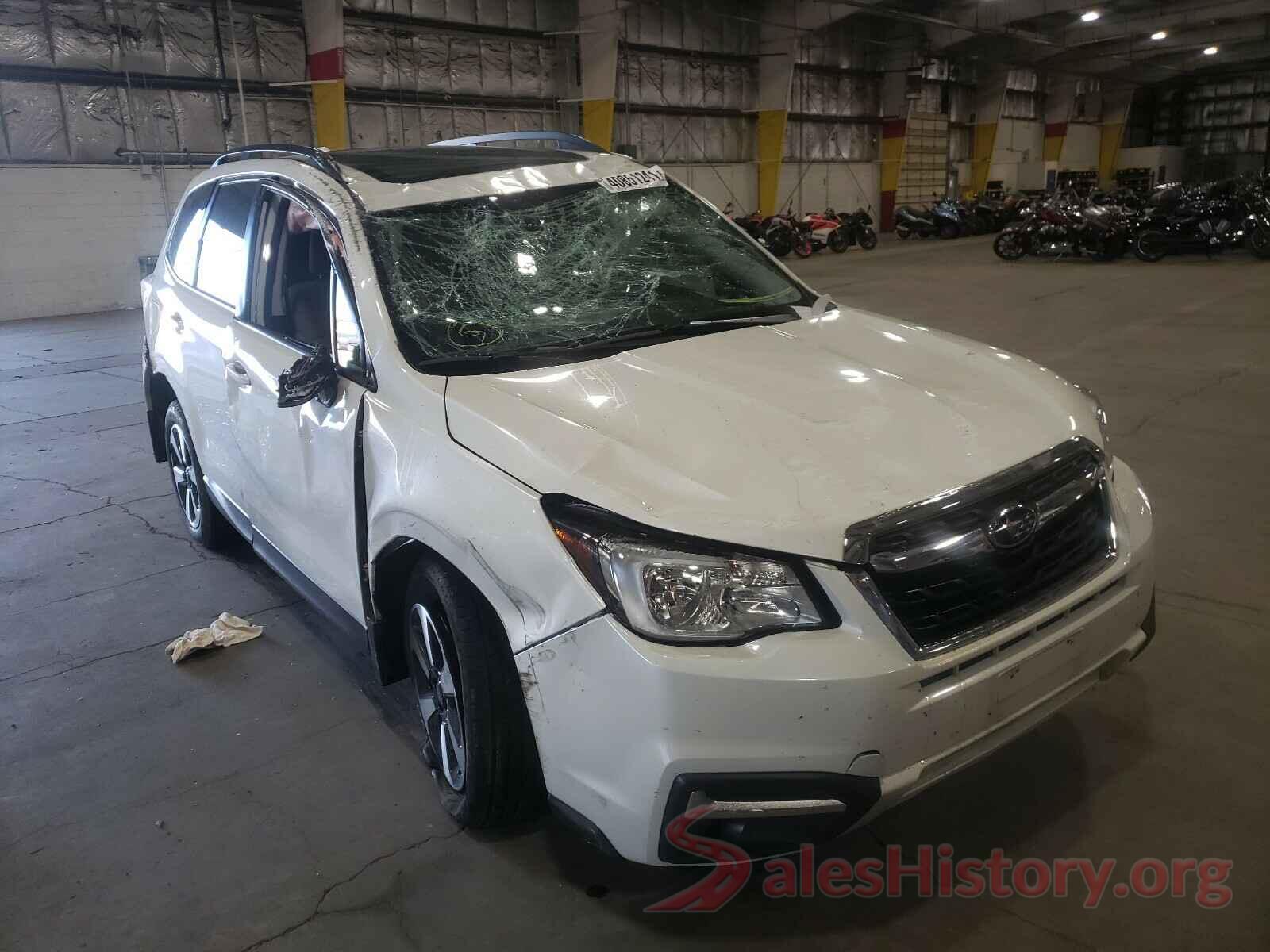 JF2SJAGC5JH424239 2018 SUBARU FORESTER