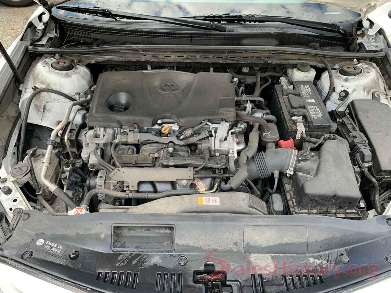 4T1B11HK1JU038800 2018 TOYOTA CAMRY