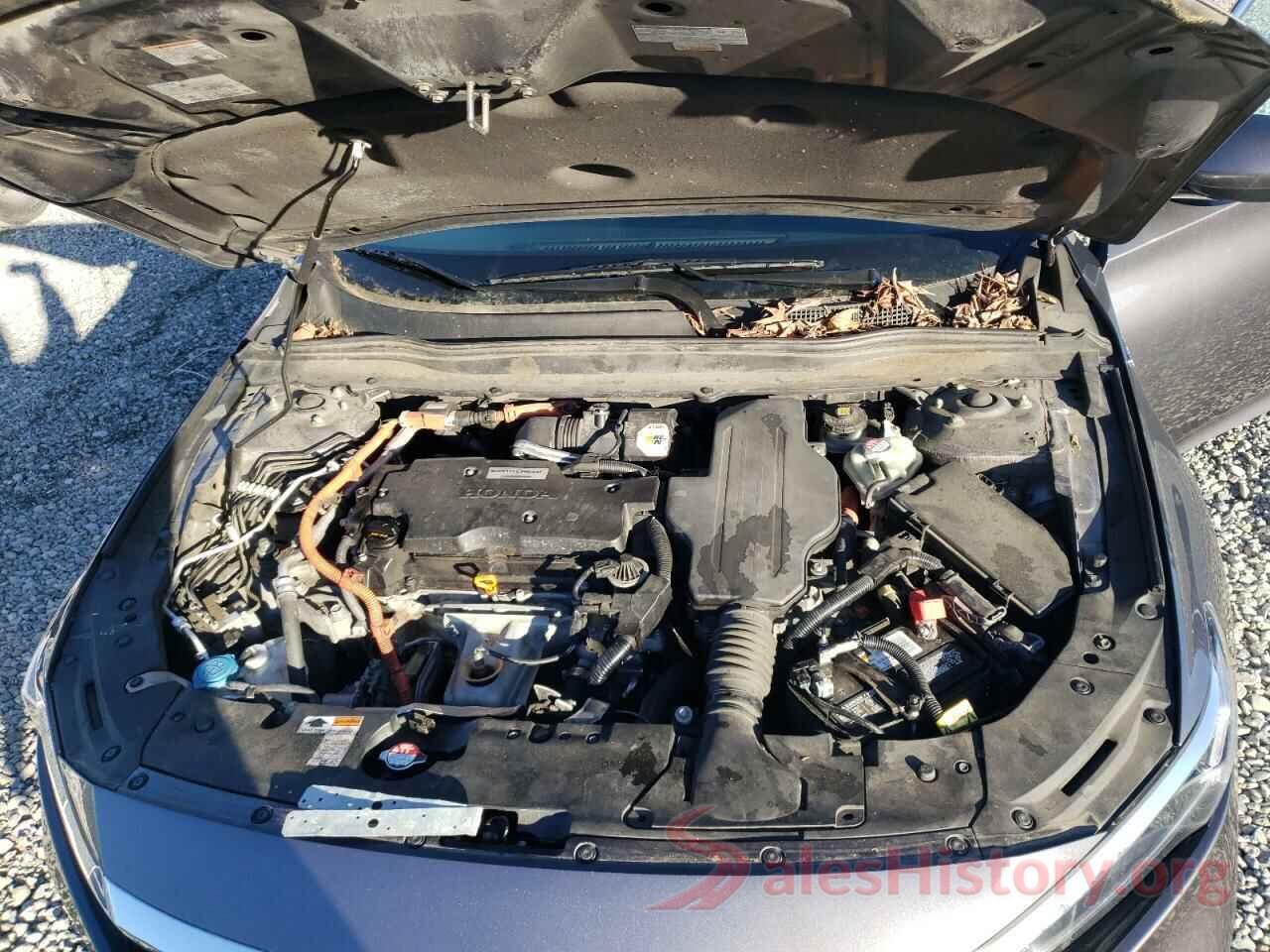 1HGCV3F13JA009921 2018 HONDA ACCORD