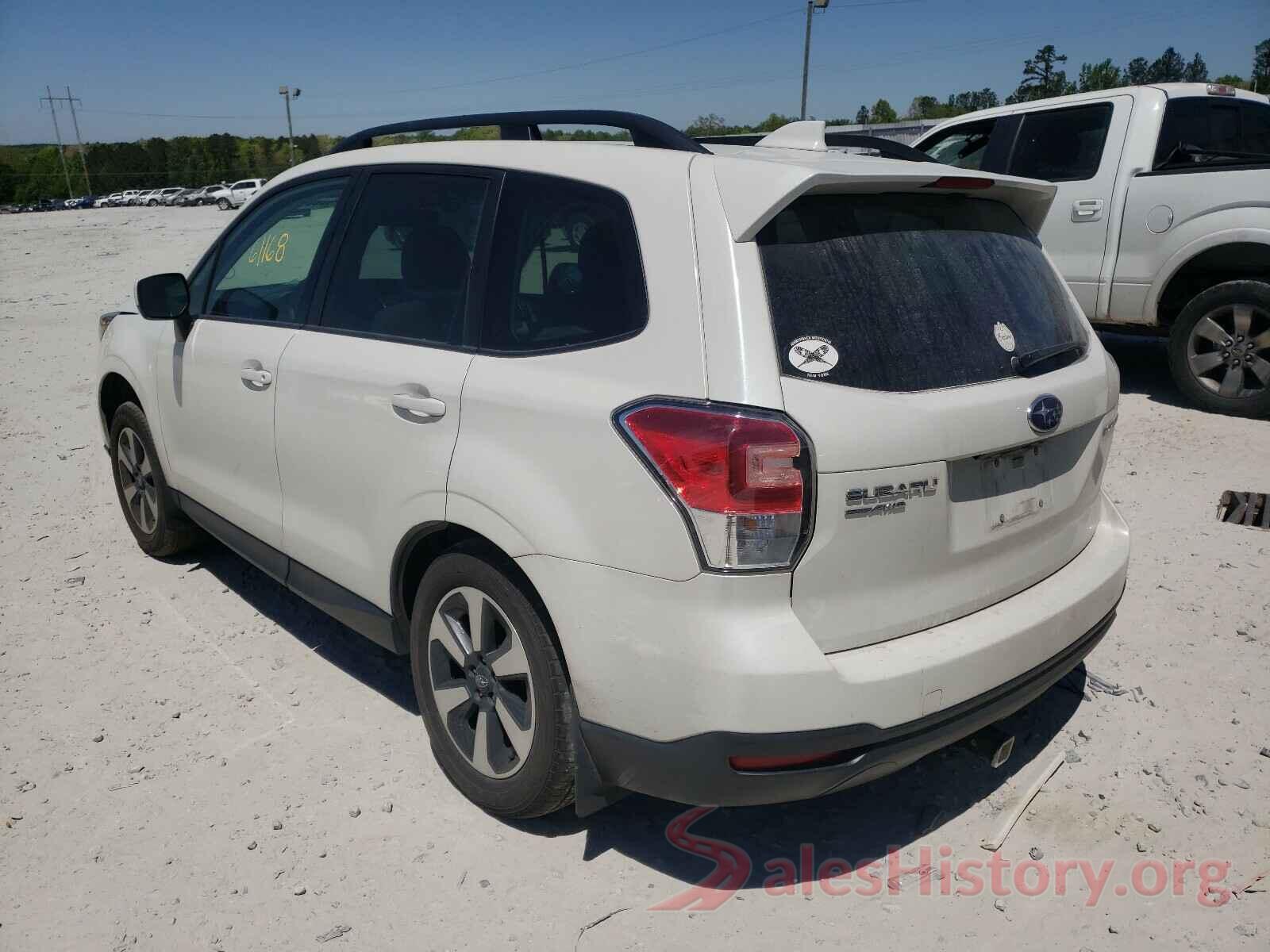 JF2SJAGC5JH512952 2018 SUBARU FORESTER