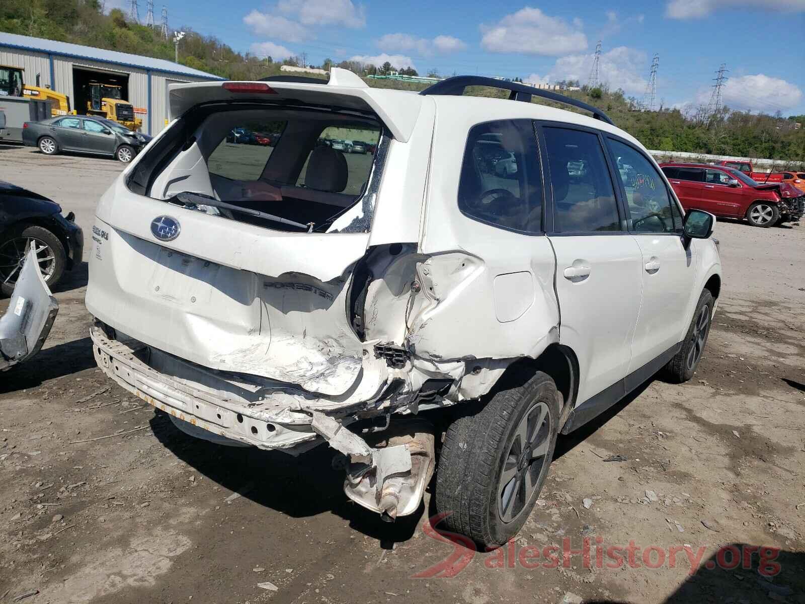 JF2SJAGC5JH524017 2018 SUBARU FORESTER