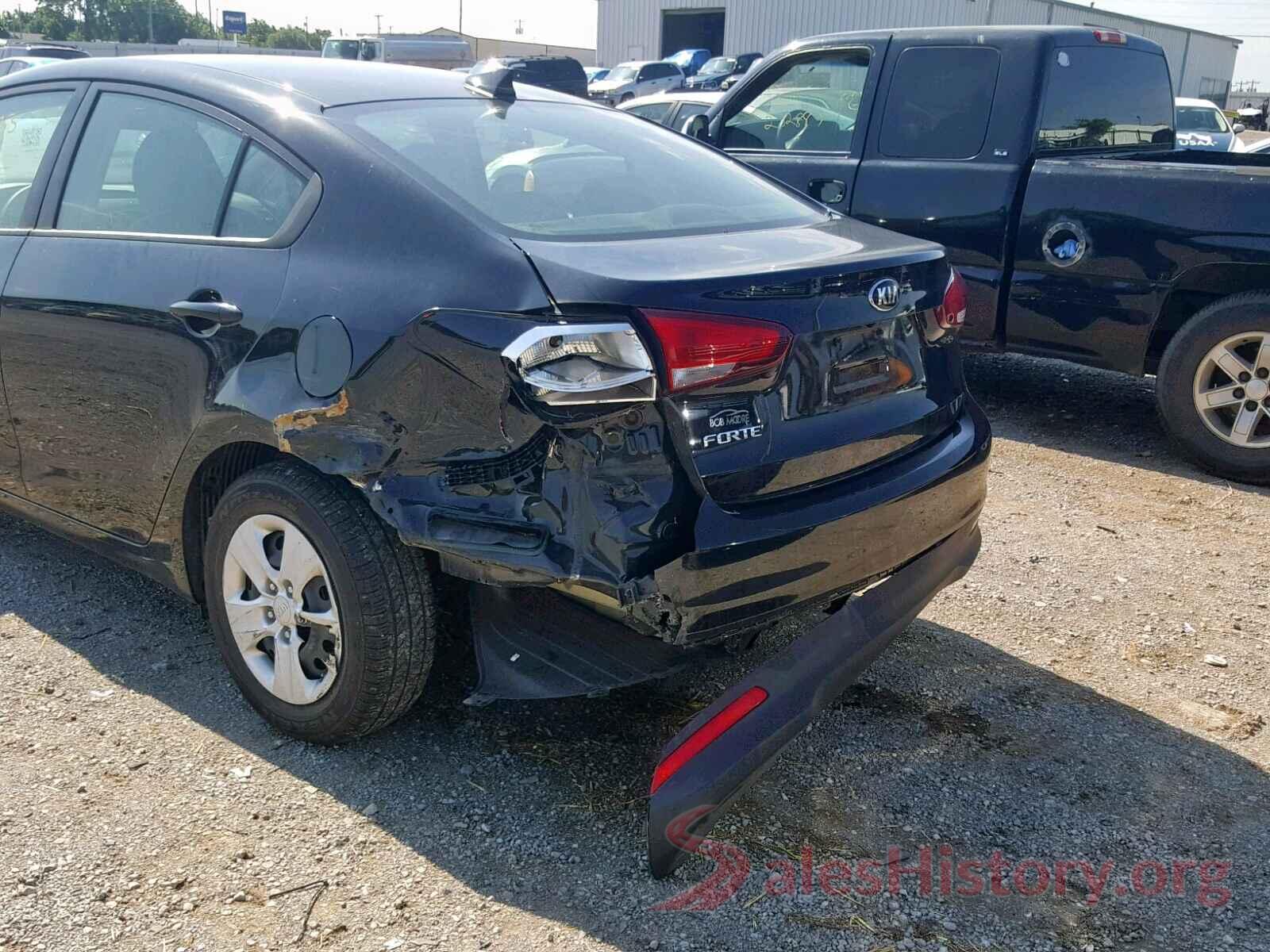 3KPFL4A75JE204046 2018 KIA FORTE