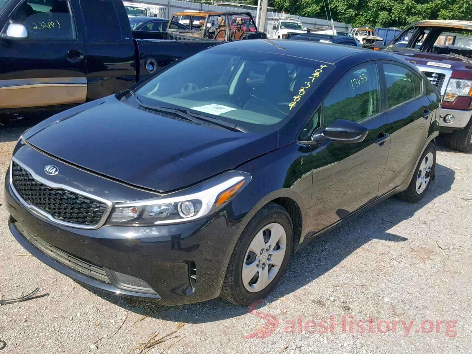 3KPFL4A75JE204046 2018 KIA FORTE