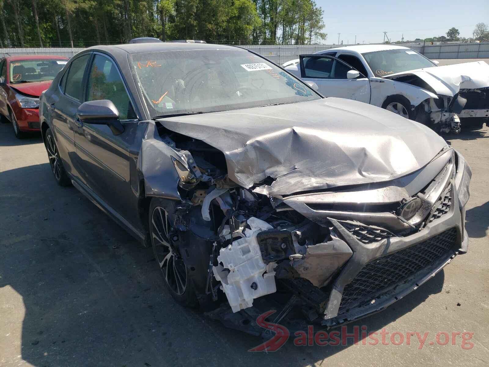 4T1B11HK6JU028540 2018 TOYOTA CAMRY