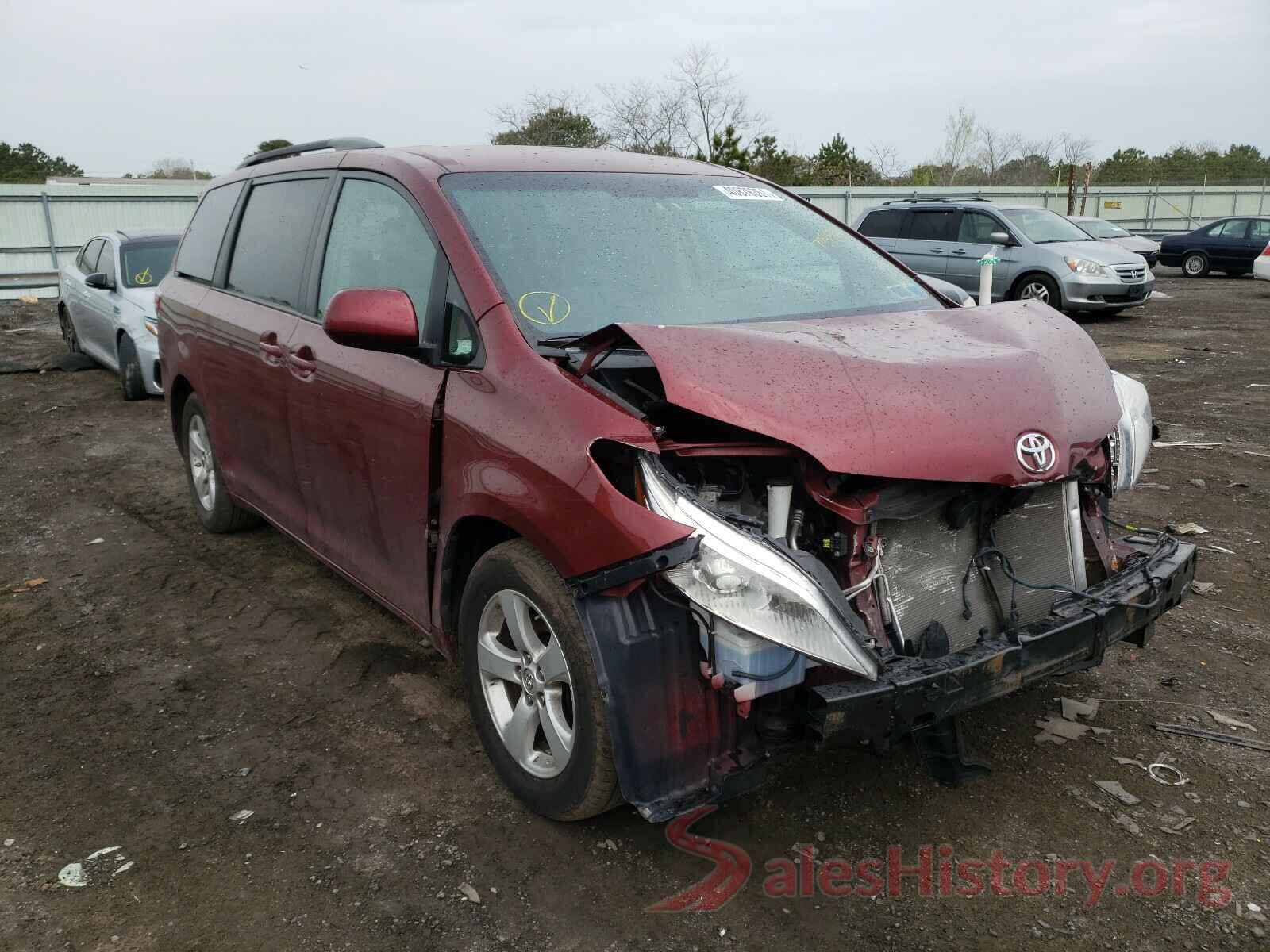 5TDKZ3DC3HS799978 2017 TOYOTA SIENNA