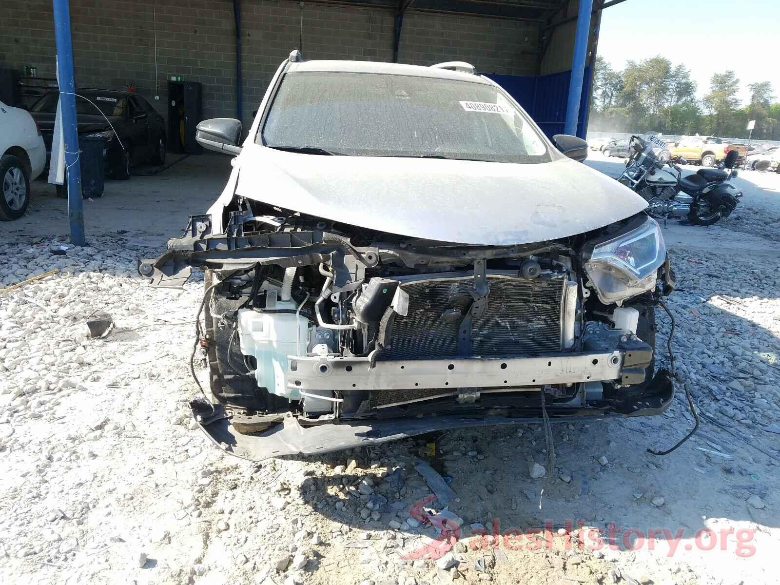 JTMZFREV4JJ173594 2018 TOYOTA RAV4