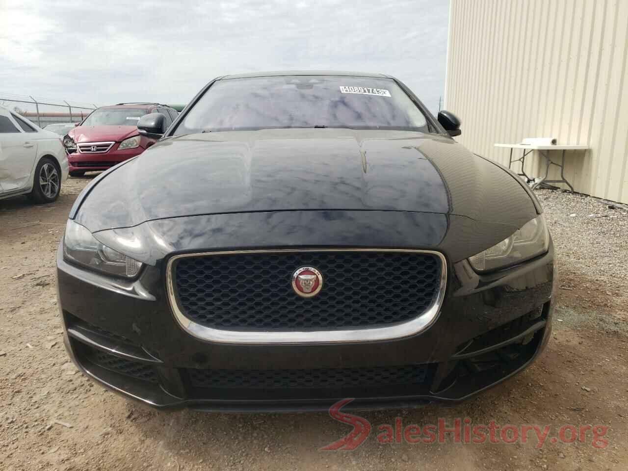 SAJAR4FX1JCP39207 2018 JAGUAR XE