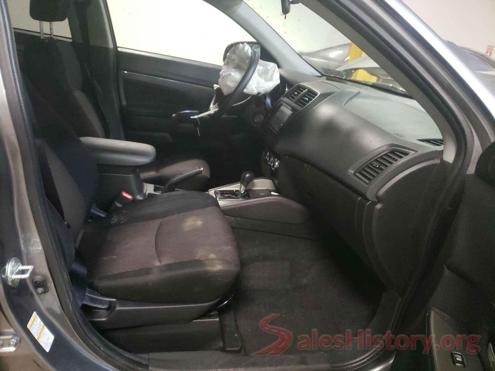 JA4AP3AUXKU034018 2019 MITSUBISHI OUTLANDER