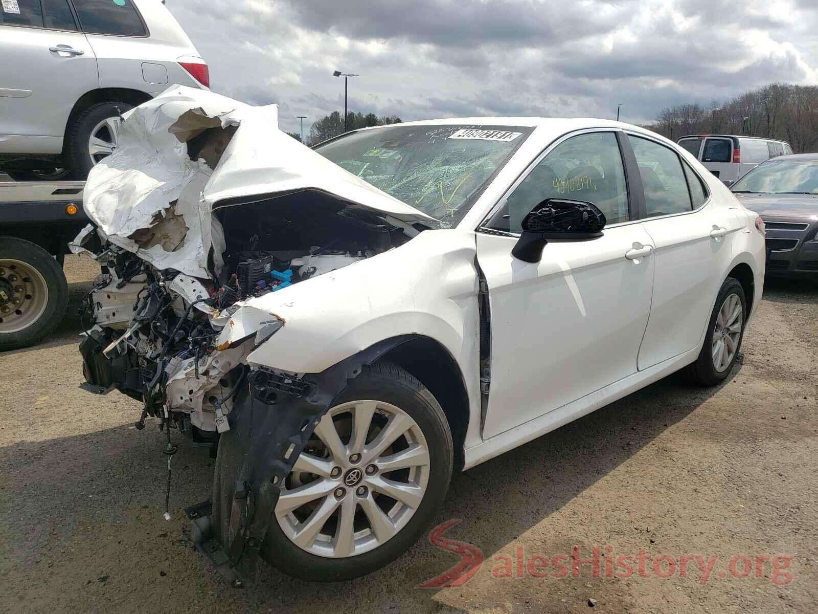 4T1B11HK6KU258760 2019 TOYOTA CAMRY