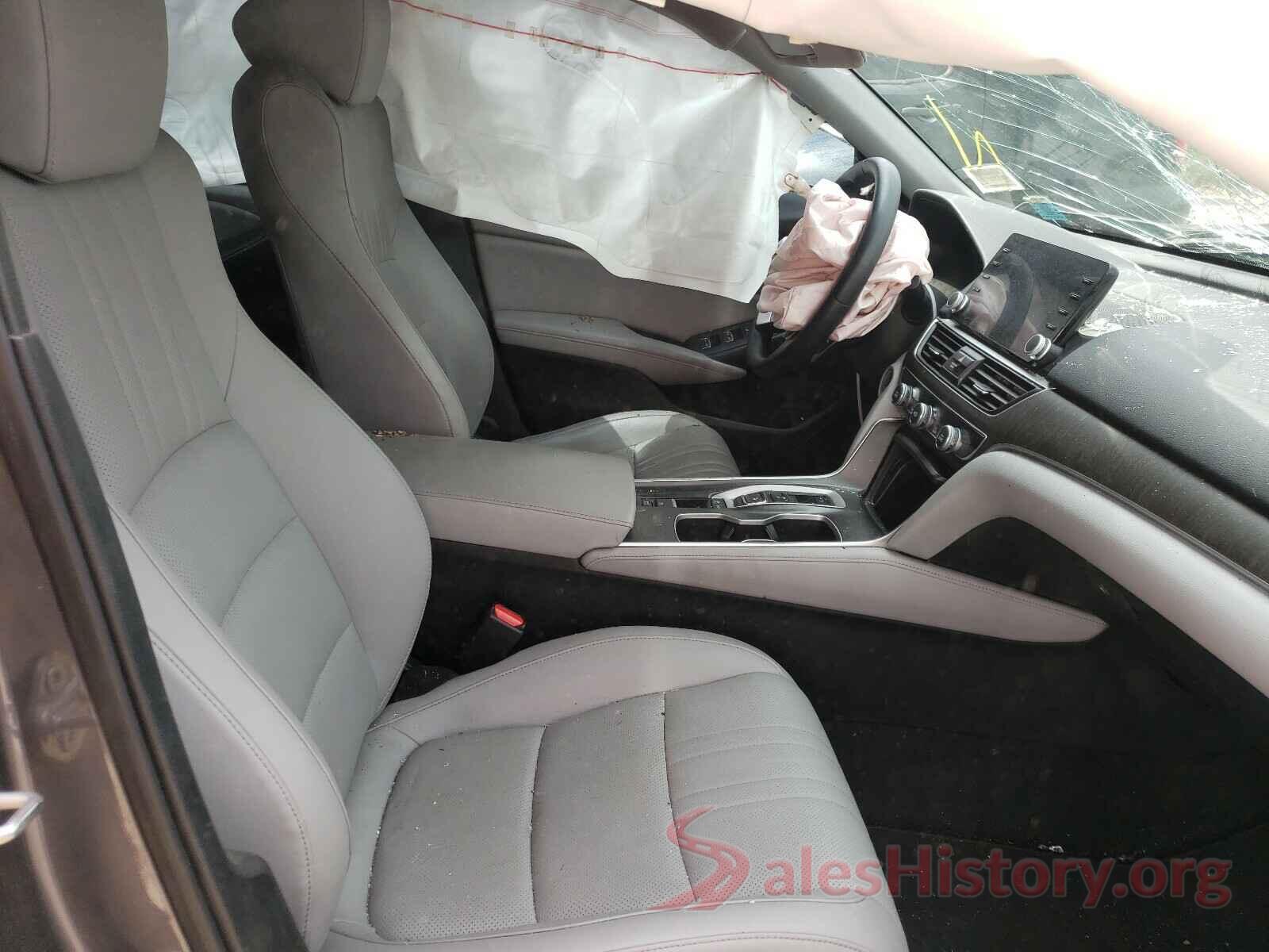 1HGCV2F54JA009908 2018 HONDA ACCORD