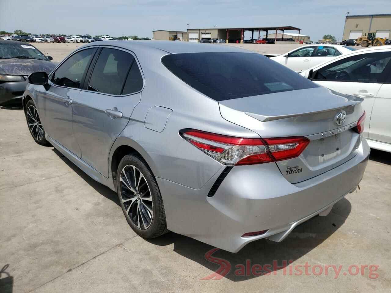 4T1B11HK1JU103144 2018 TOYOTA CAMRY