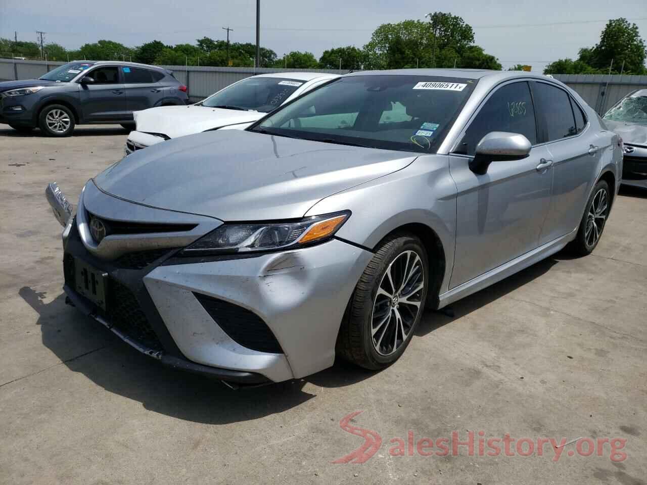 4T1B11HK1JU103144 2018 TOYOTA CAMRY