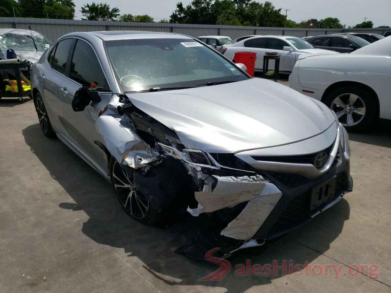 4T1B11HK1JU103144 2018 TOYOTA CAMRY