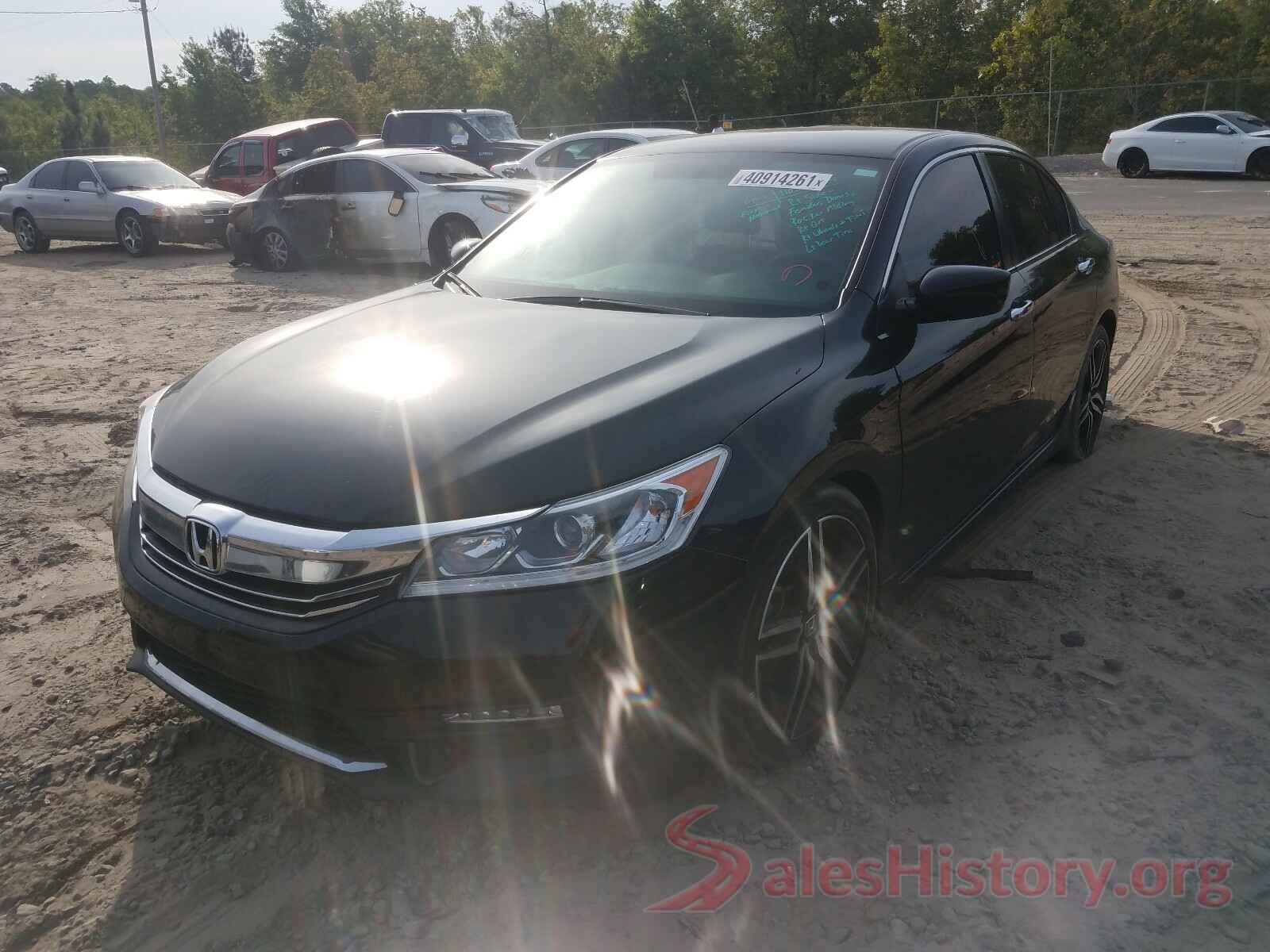 1HGCR2F52HA138924 2017 HONDA ACCORD