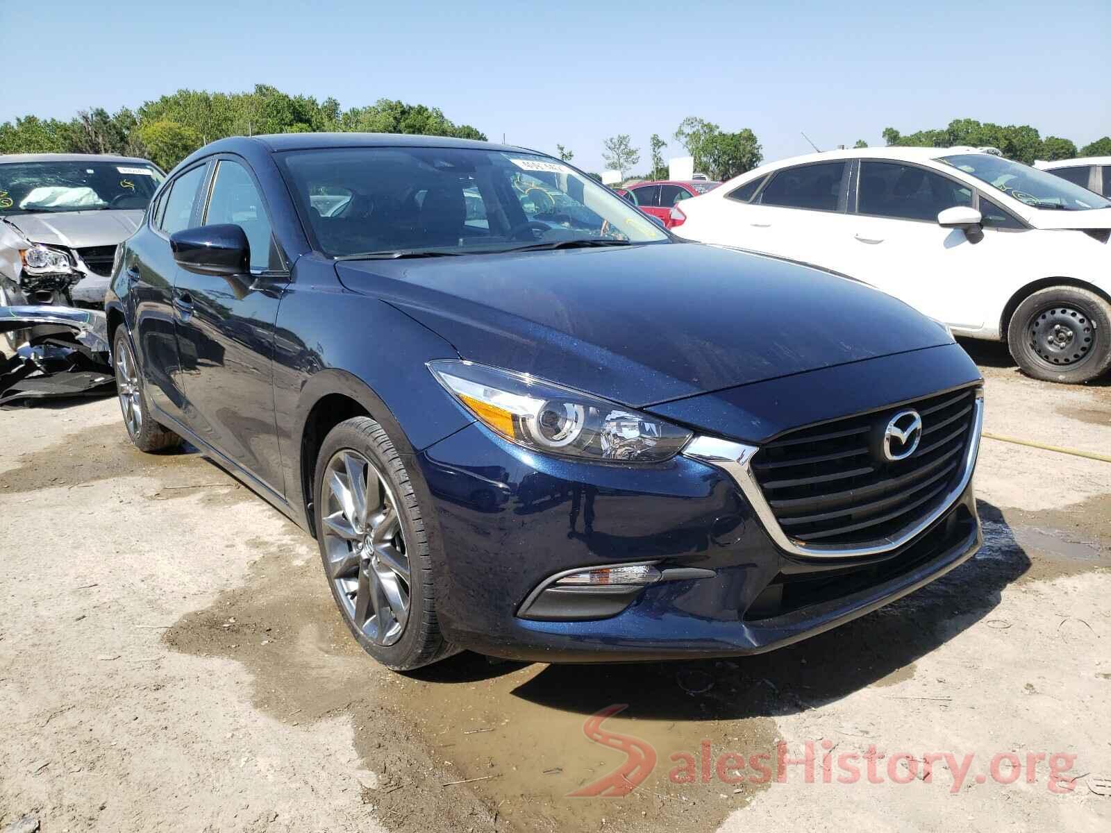 3MZBN1L3XJM266398 2018 MAZDA 3