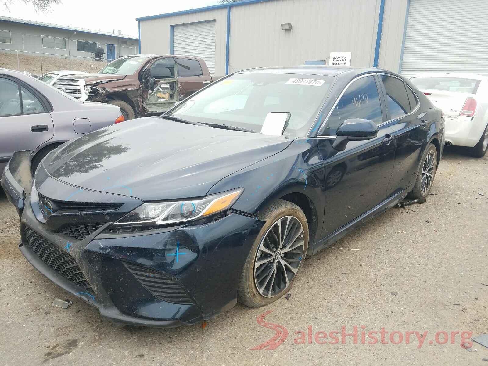 4T1B11HK7JU597753 2018 TOYOTA CAMRY