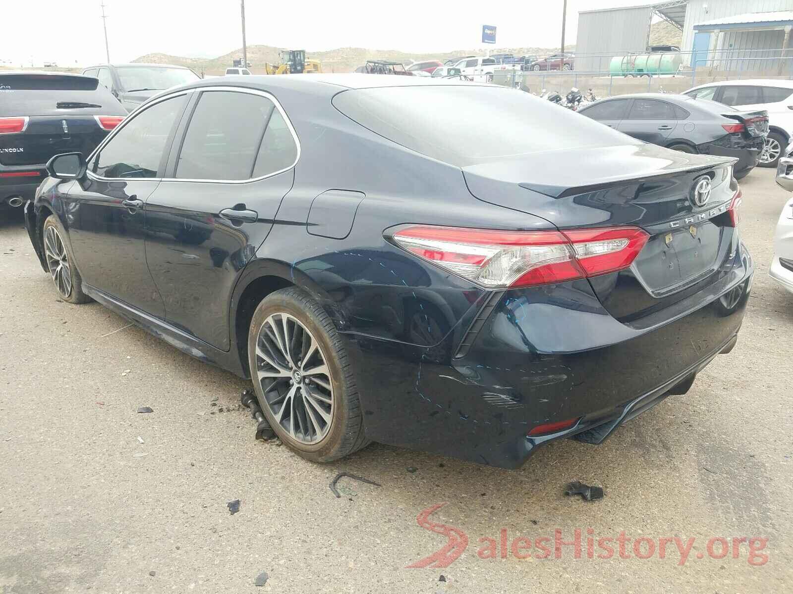 4T1B11HK7JU597753 2018 TOYOTA CAMRY