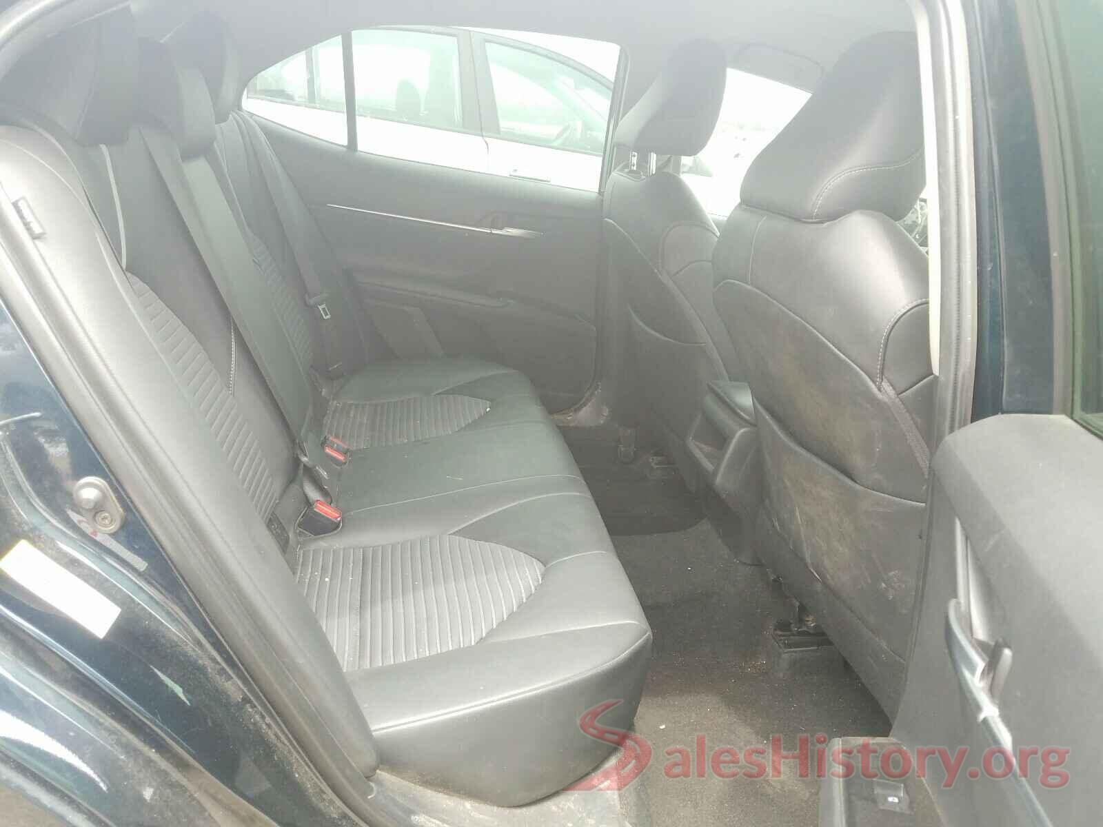 4T1B11HK7JU597753 2018 TOYOTA CAMRY