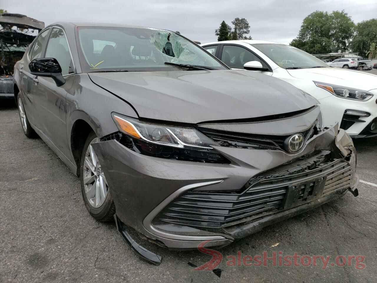 4T1C11AK4MU434657 2021 TOYOTA CAMRY