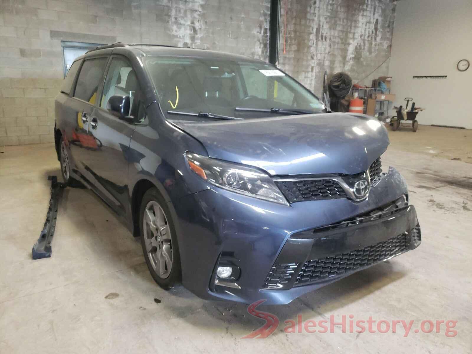 5TDXZ3DC4JS943789 2018 TOYOTA SIENNA