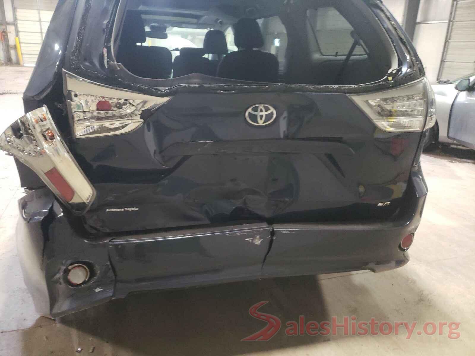 5TDXZ3DC4JS943789 2018 TOYOTA SIENNA