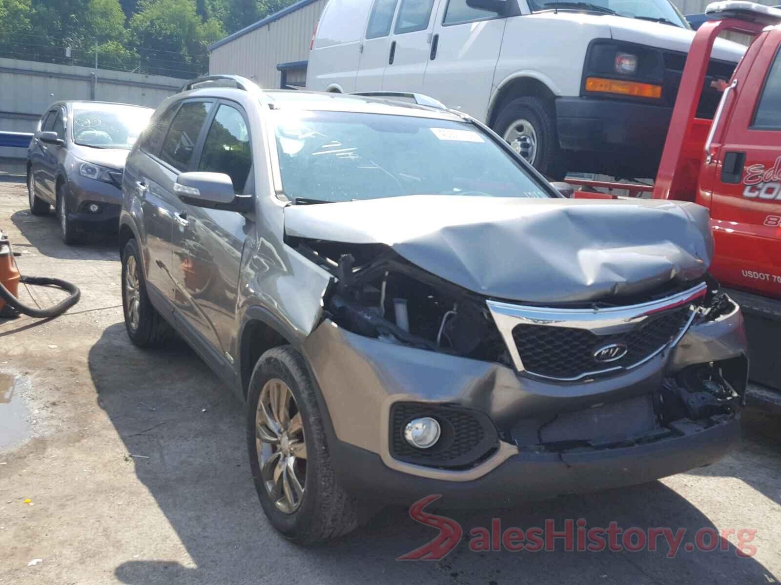 5XYKUDA25BG120619 2011 KIA SORENTO EX