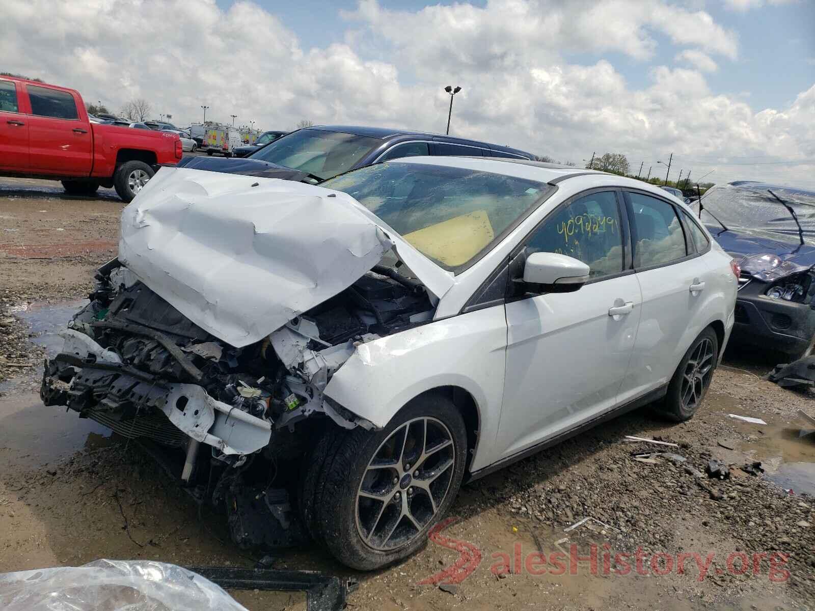 1FADP3H2XJL228422 2018 FORD FOCUS