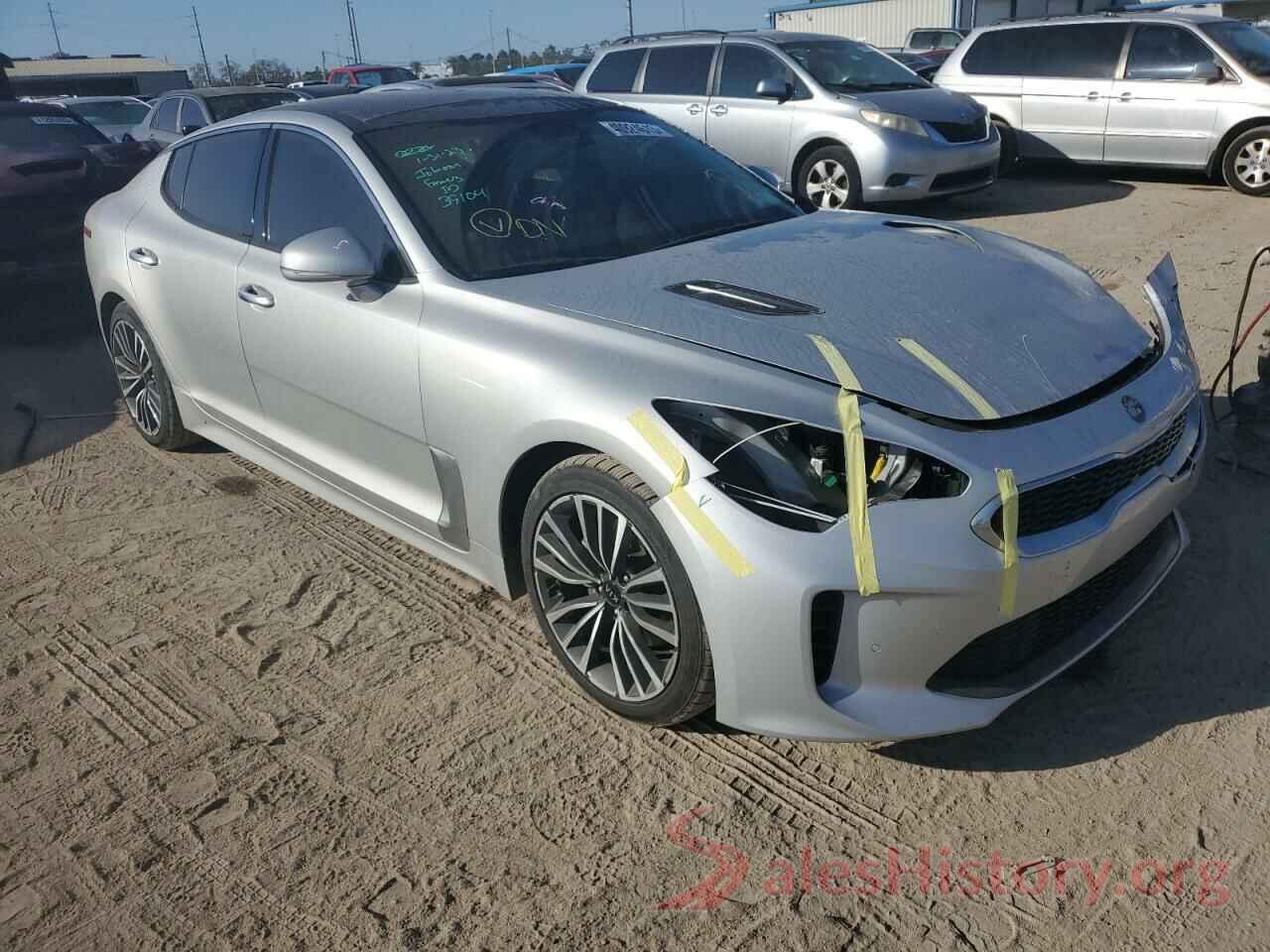 KNAE25LA2J6017590 2018 KIA STINGER