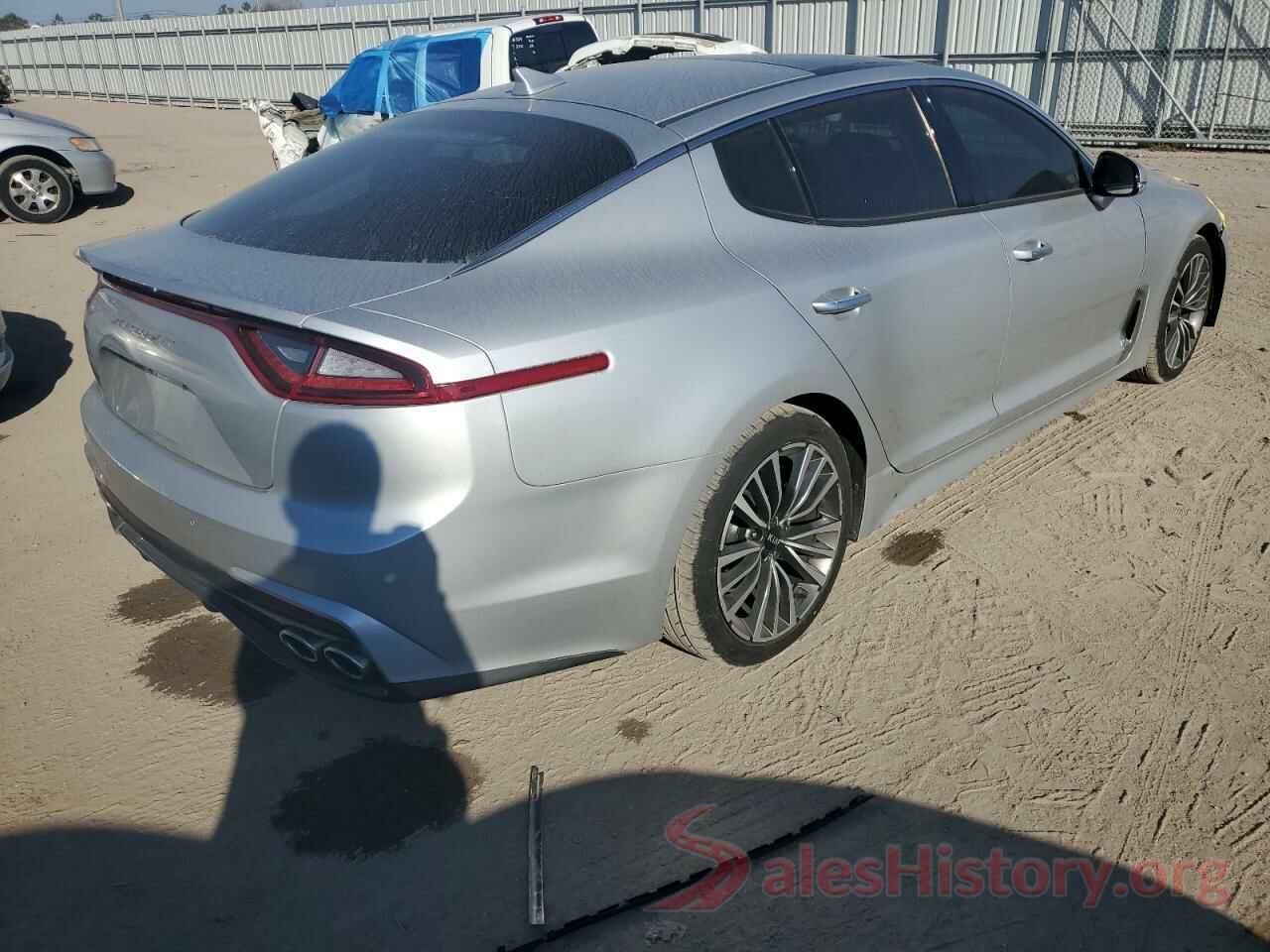 KNAE25LA2J6017590 2018 KIA STINGER