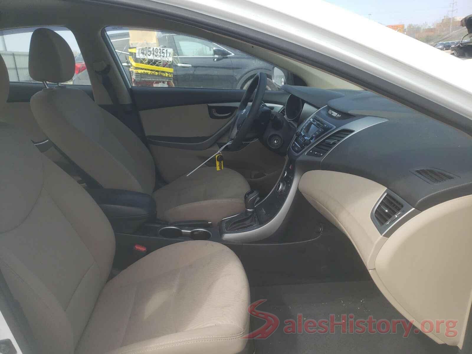 5NPDH4AE3GH745558 2016 HYUNDAI ELANTRA