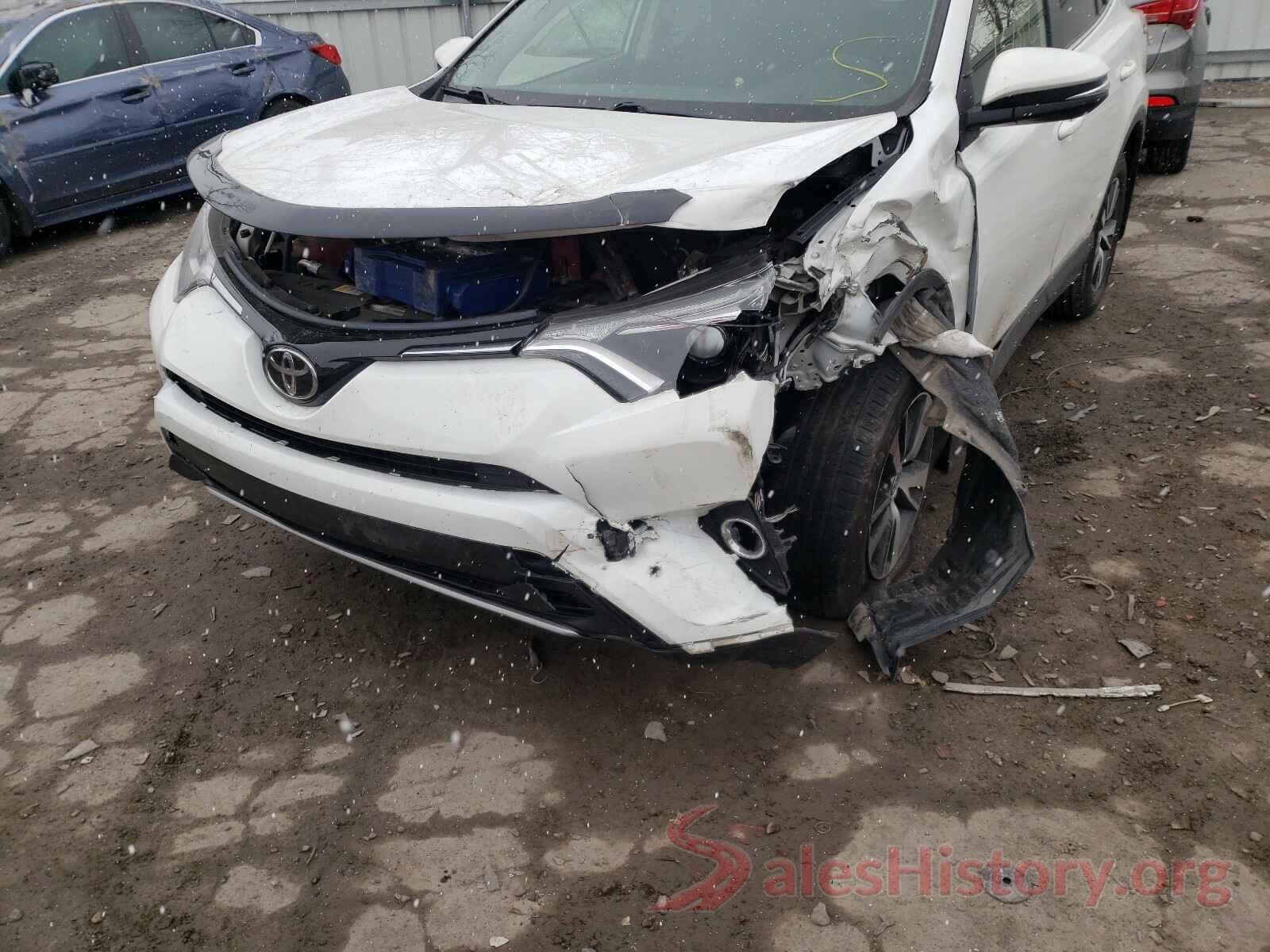 JTMRFREV1HD210514 2017 TOYOTA RAV4