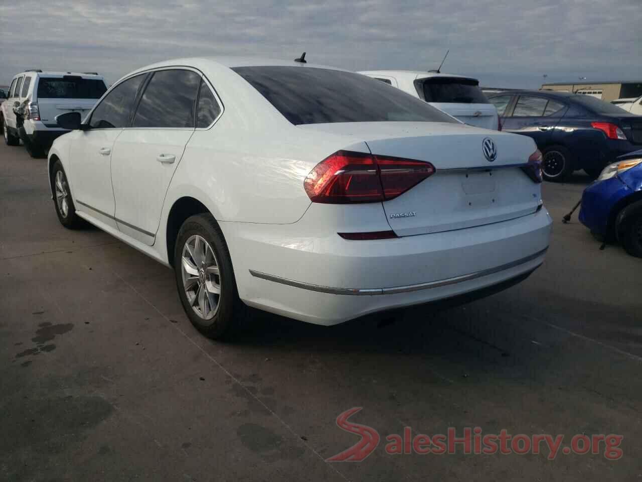 1VWAT7A35HC048467 2017 VOLKSWAGEN PASSAT