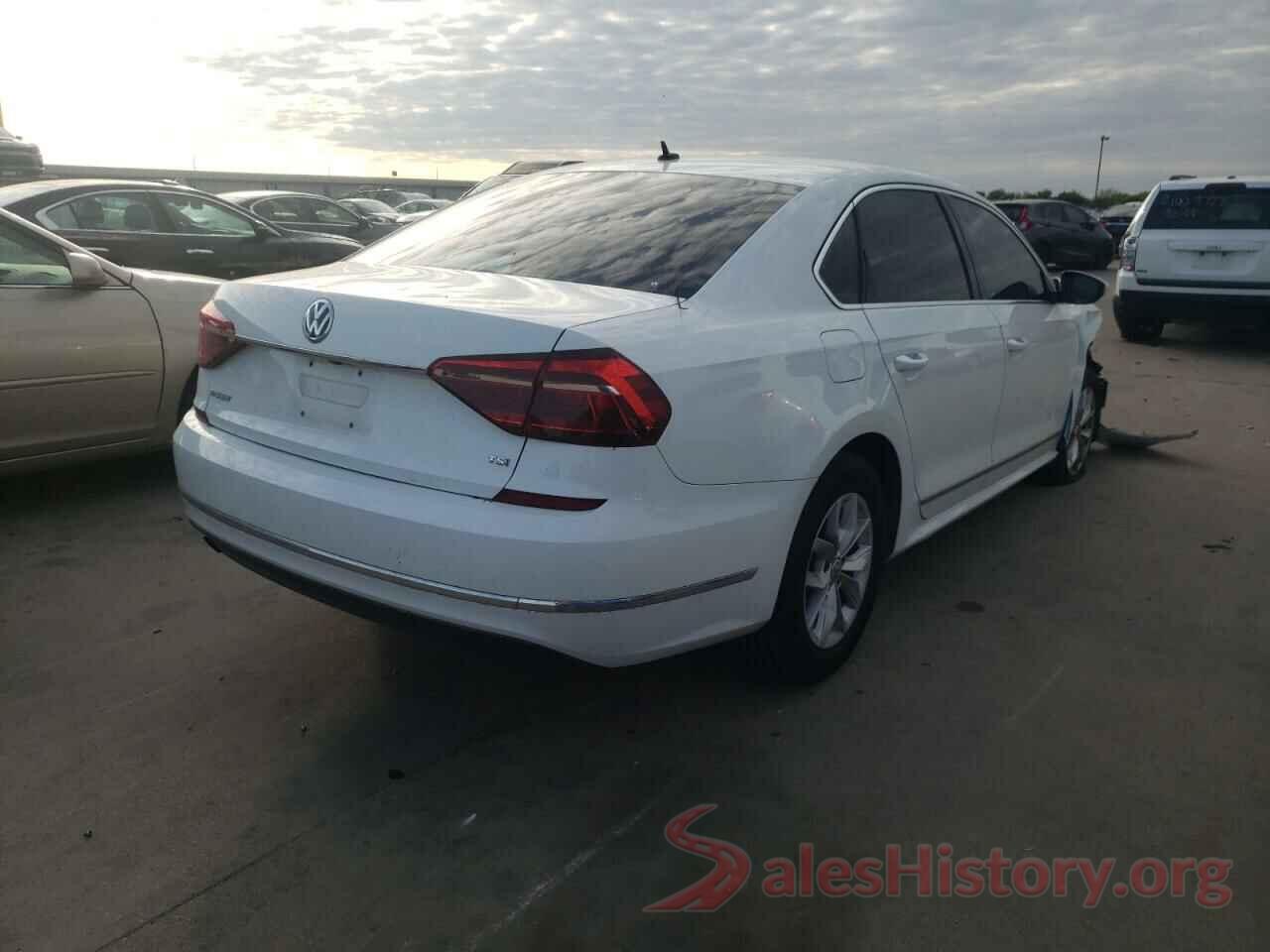 1VWAT7A35HC048467 2017 VOLKSWAGEN PASSAT