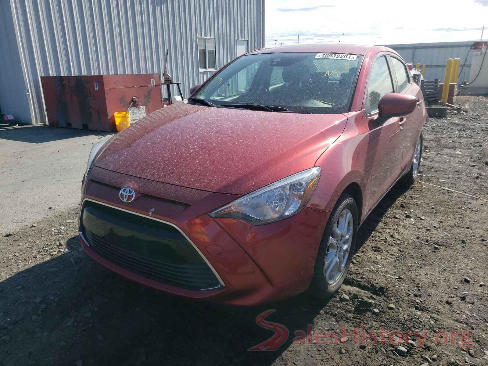 3MYDLBYV7JY323992 2018 TOYOTA YARIS