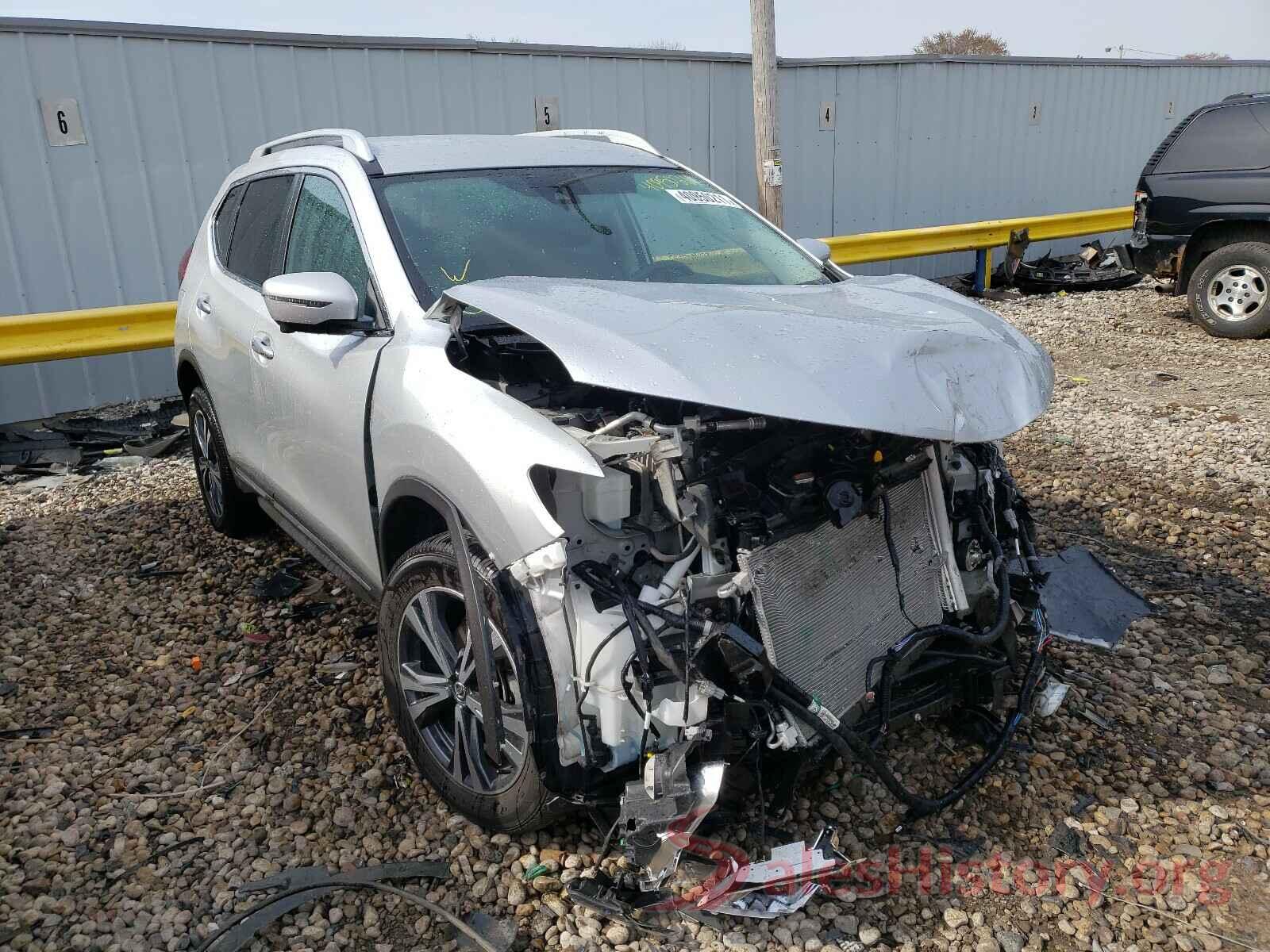 5N1AT2MV1JC822847 2018 NISSAN ROGUE