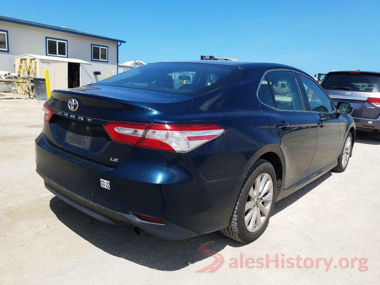 4T1B11HK8JU555365 2018 TOYOTA CAMRY