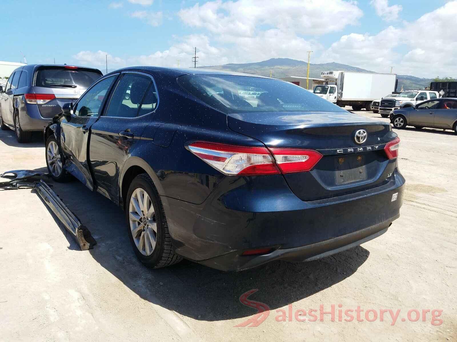 4T1B11HK8JU555365 2018 TOYOTA CAMRY