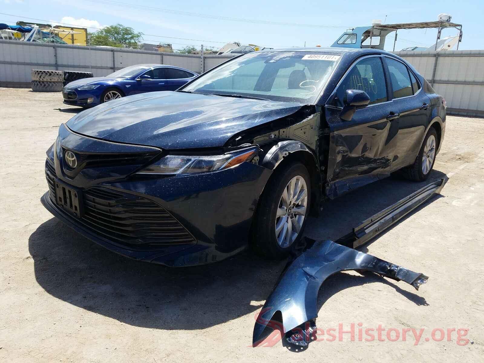 4T1B11HK8JU555365 2018 TOYOTA CAMRY