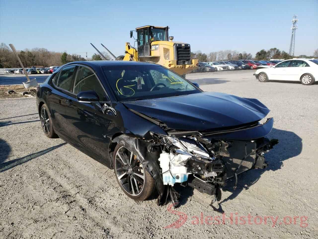 4T1B61HK5JU063135 2018 TOYOTA CAMRY