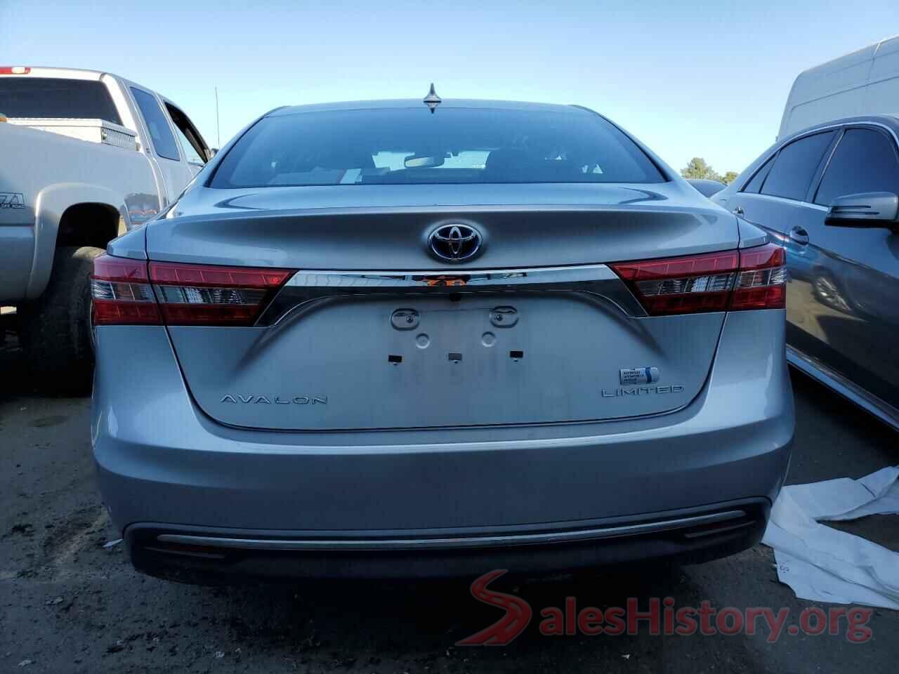 4T1BD1EB9JU062404 2018 TOYOTA AVALON