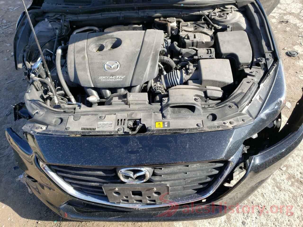 3MZBN1L39JM256784 2018 MAZDA 3