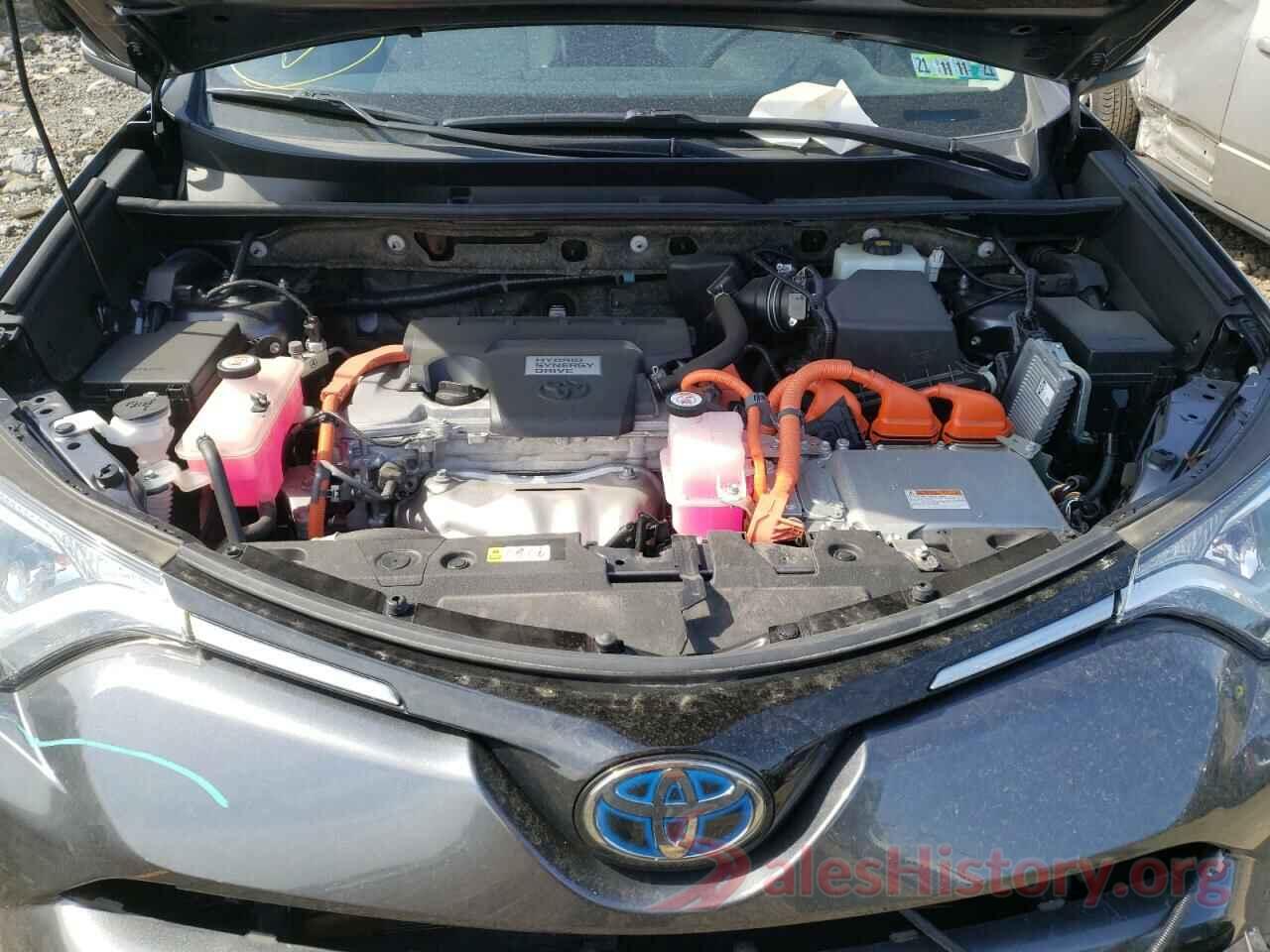 JTMRJREVXJD215425 2018 TOYOTA RAV4