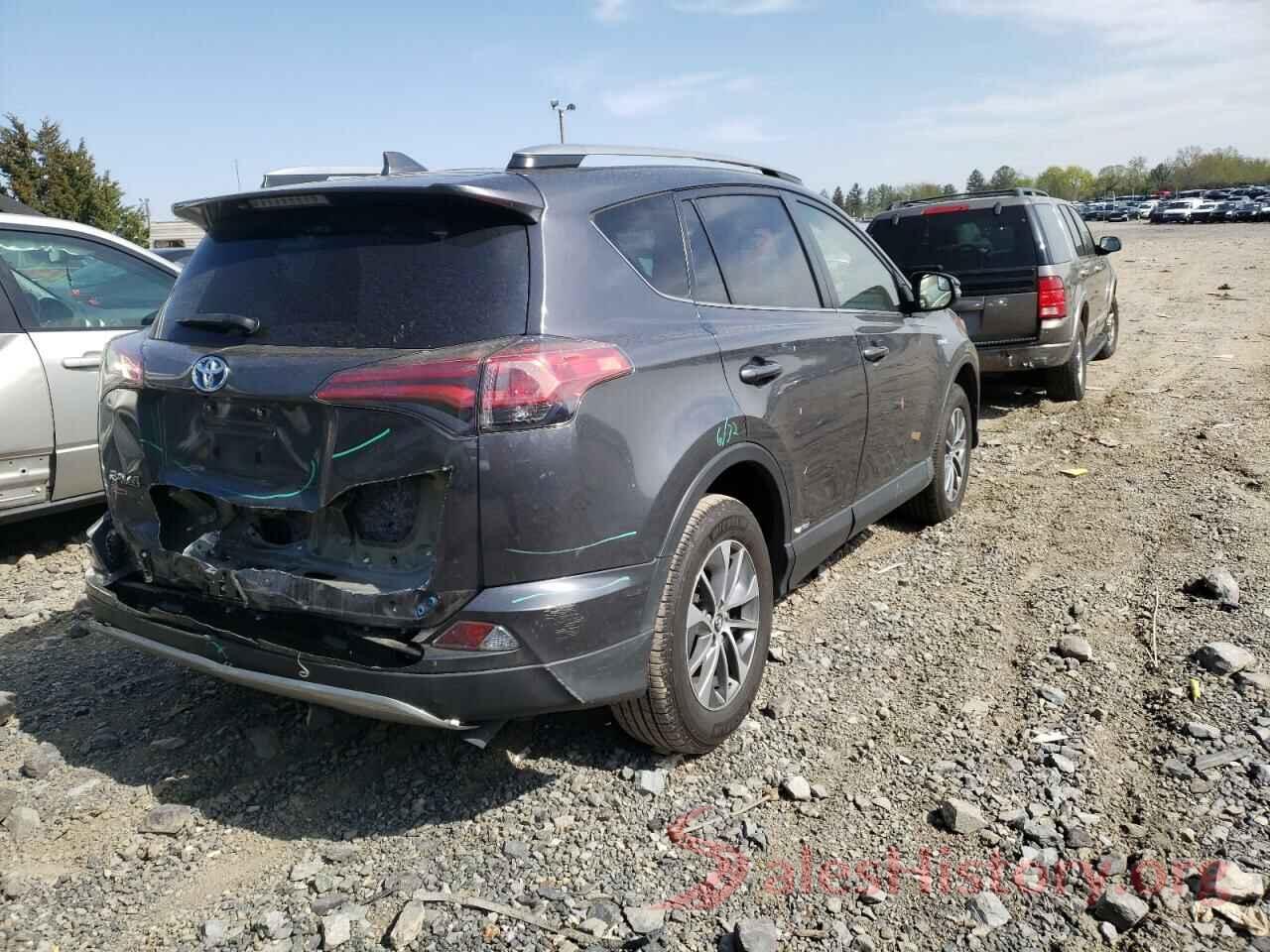 JTMRJREVXJD215425 2018 TOYOTA RAV4