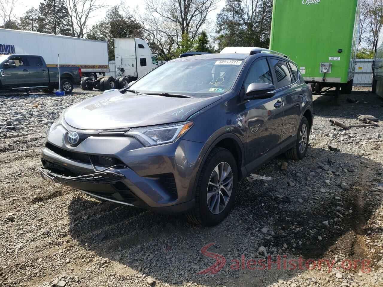 JTMRJREVXJD215425 2018 TOYOTA RAV4